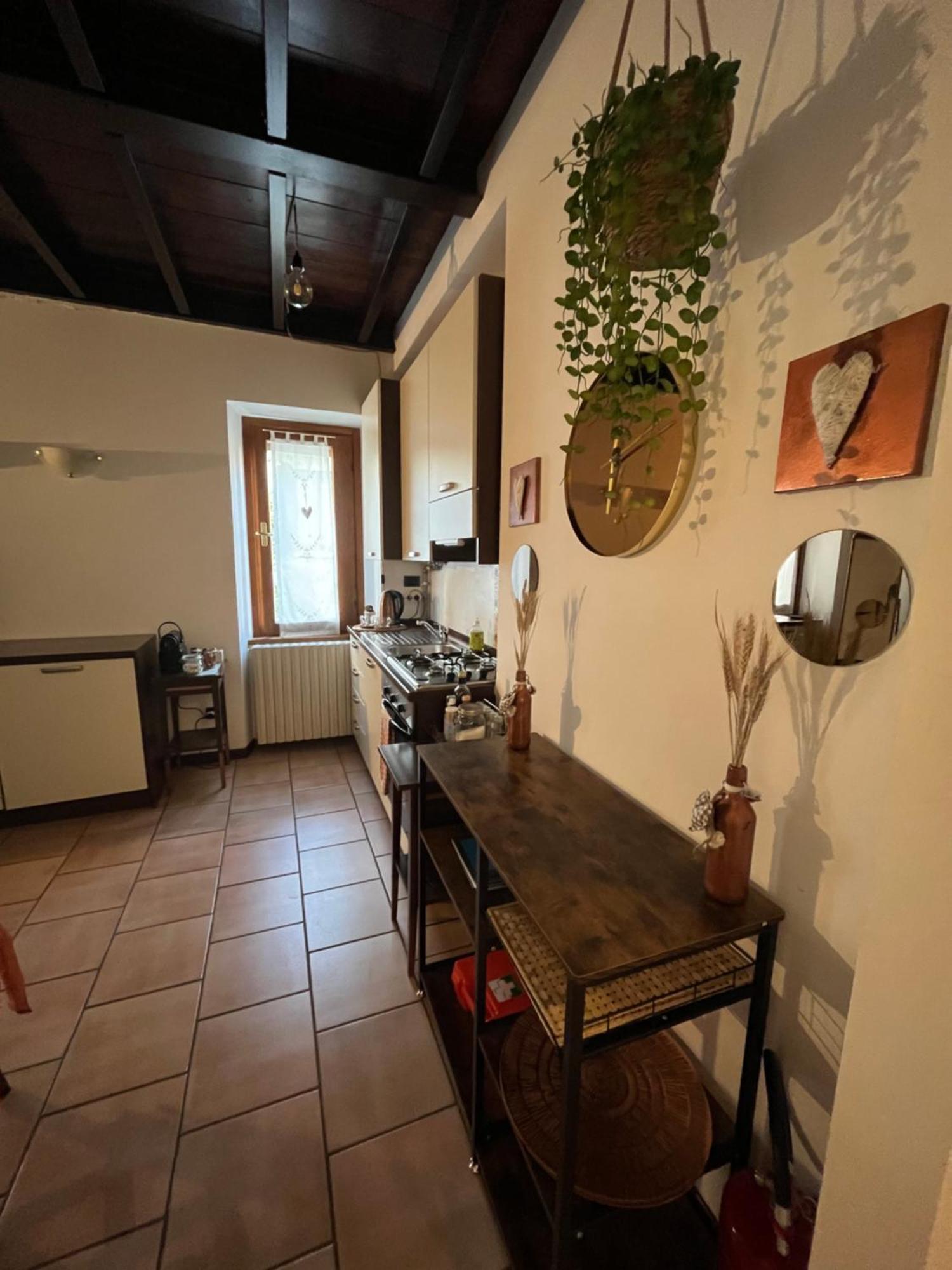 Porto Valentino 2 Apartment Sirmione Exterior photo